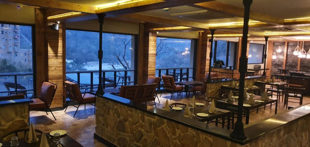 神圣的恒河小屋酒店 Rishīkesh 外观 照片